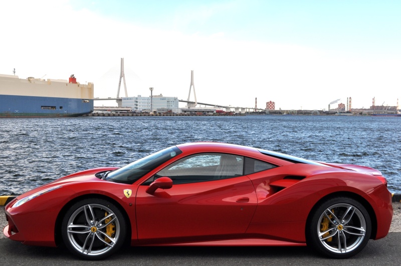 フェラーリ 488GTB 488GTBヨーロッパ新車並行新車自社輸入FリフティングLEDステアリングOP20インチアルミイエローキャリパーペイント |  車両詳細情報 - IWASAKI