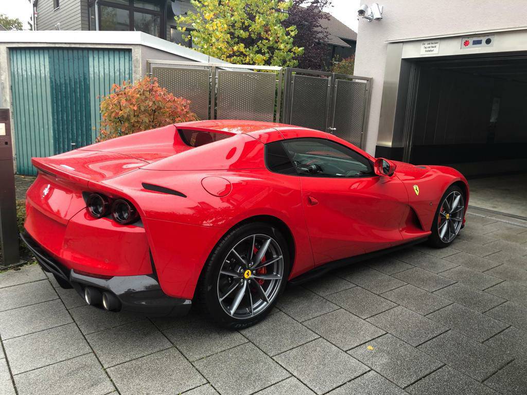 新型 フェラーリ 812GTS 世界最速ファーストロッドファクトリーフルオーダー完成！！ FERRARI 812 GTS 新車即納車！！ -  IWASAKI